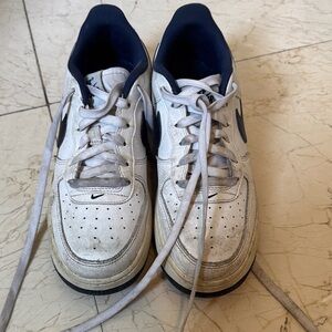 Nike Kids White and Navy Sneakers